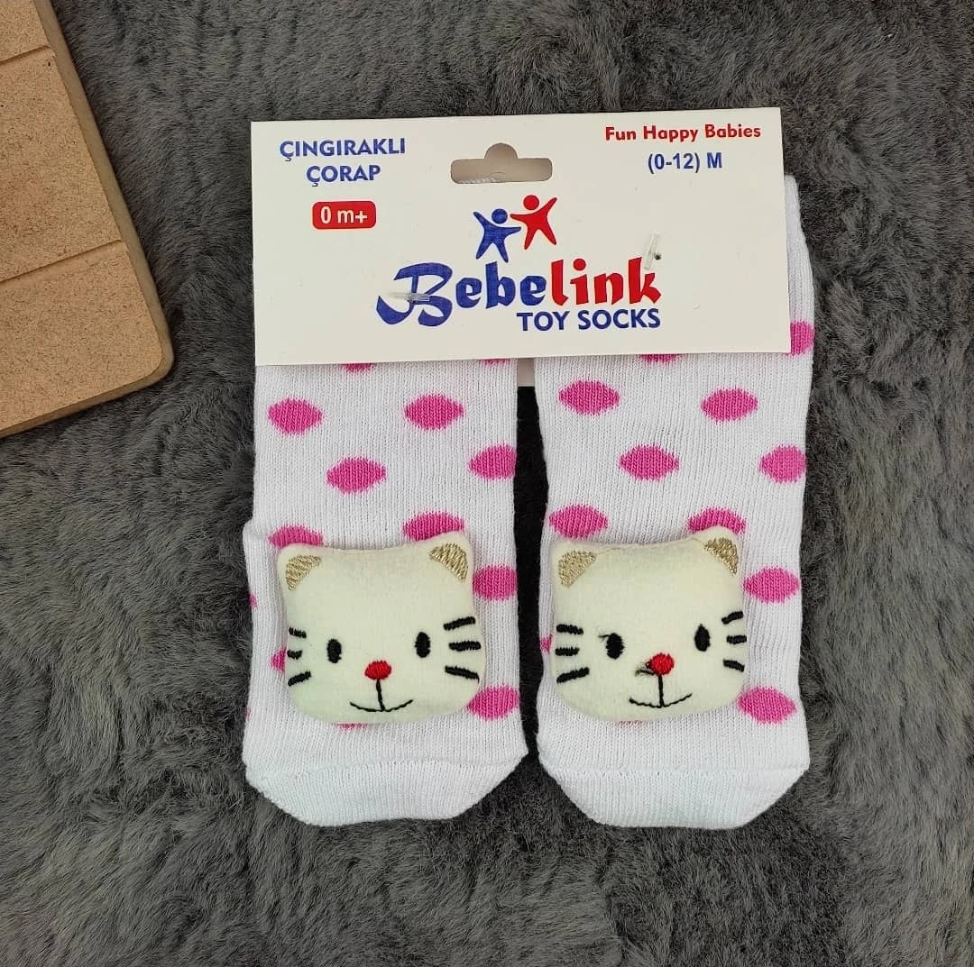 bebek çıngıraklı çorap hello kitty detaylı pembe puantiyeli (0-12 ay) 