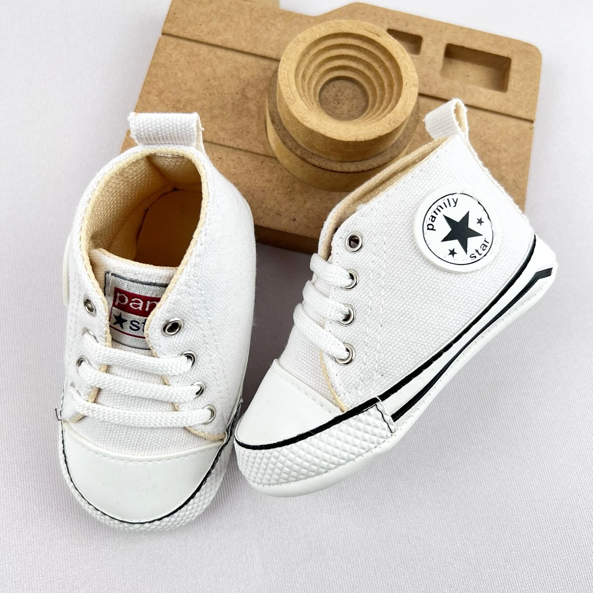 Bebek converse ayakkabı 18-19 numara beyaz 