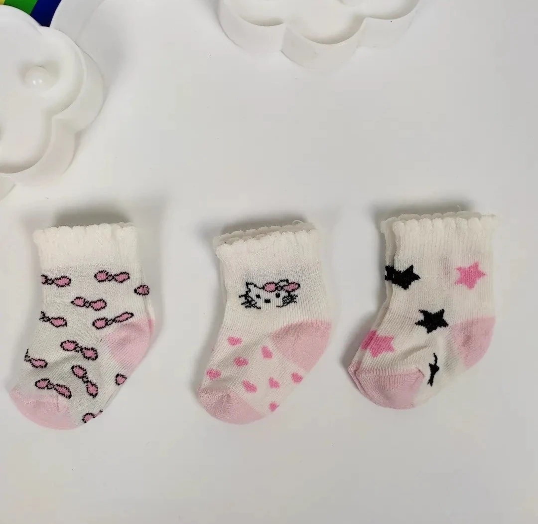 bebek çorap hello kitty ve yıldız desenli 3'lü ( 0-3 ay ) 