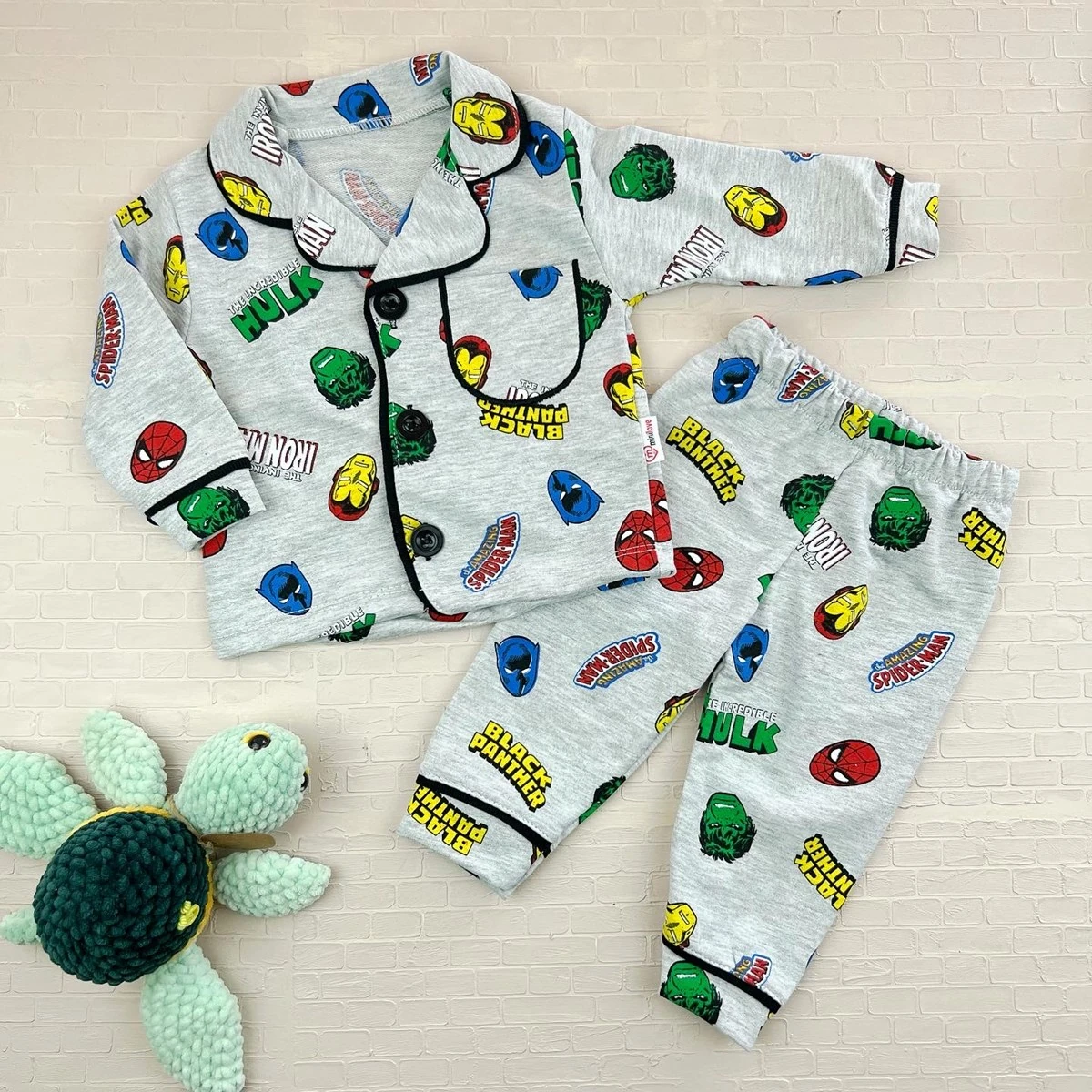 Bebek pijama 6-18 ay kahramanlar baskılı düğmeli 