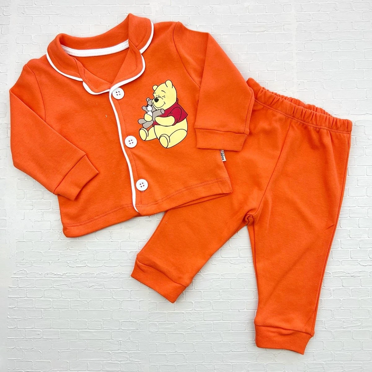 bebek pijama takım 6-18 ay winnie the pooh baskılı önden düğmeli yakalı turuncu 