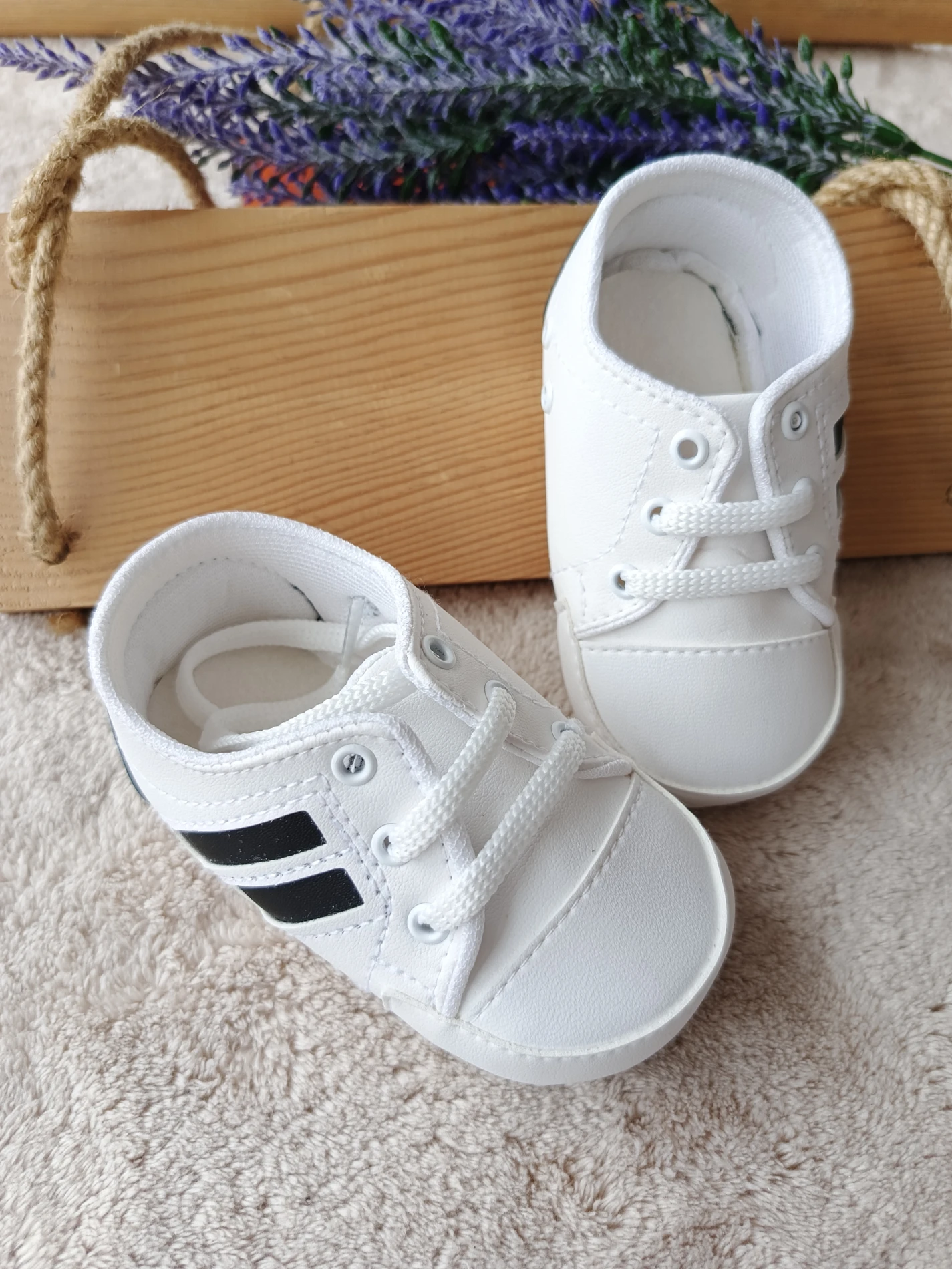 Bebek Ayakkabı siyah çizgi Desen   18-19 numara