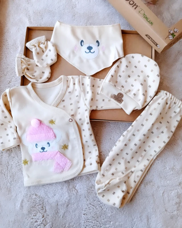Bebek Hastane Çıkışı Organik Kumaş atkılı ayı pembe nakışlı 5 parça