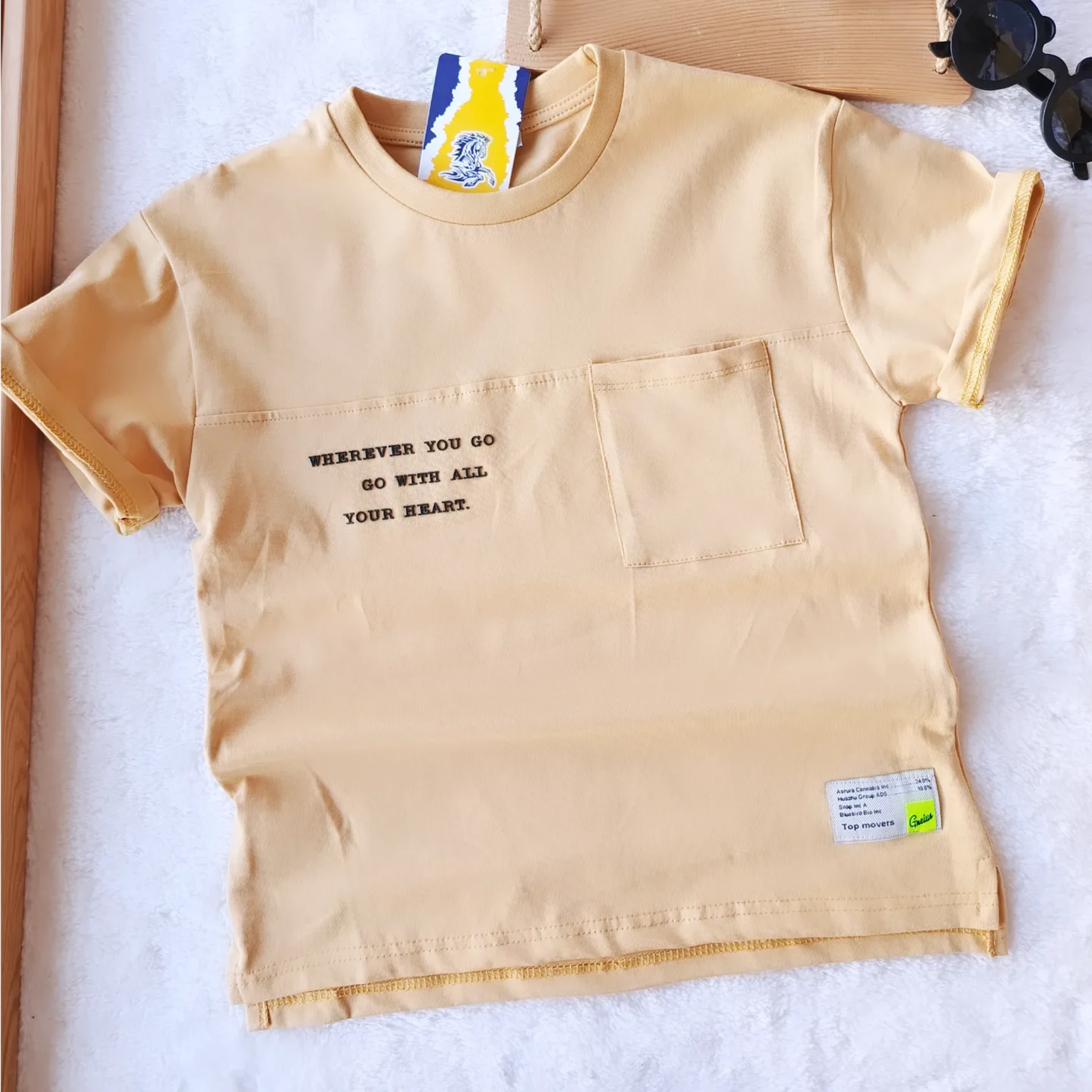 Çocuk Tshirt Cep Detaylı Kabartma Yazı Baskılı 8-12 Yaş Sarı
