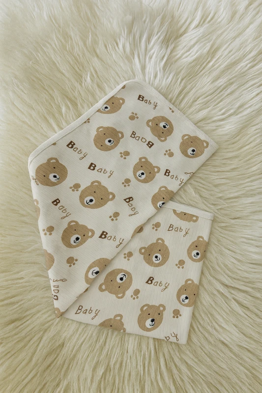 Bebek Pamuklu Çift Katlı Biyeli Penye Battaniye Ayı Baby Baskılı 