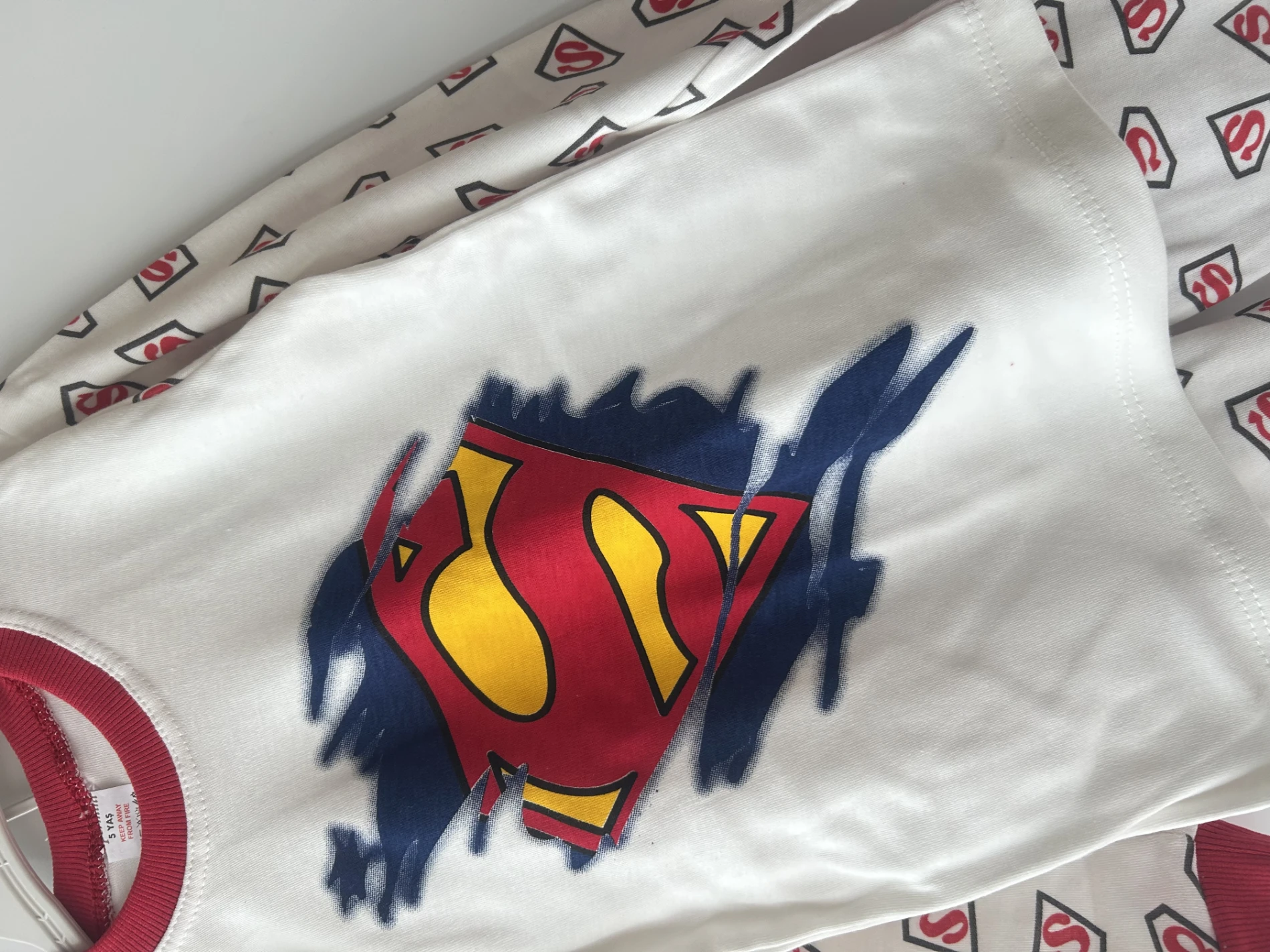 çocuk takım pijama supermen baskılı 4-6 yaş beyaz